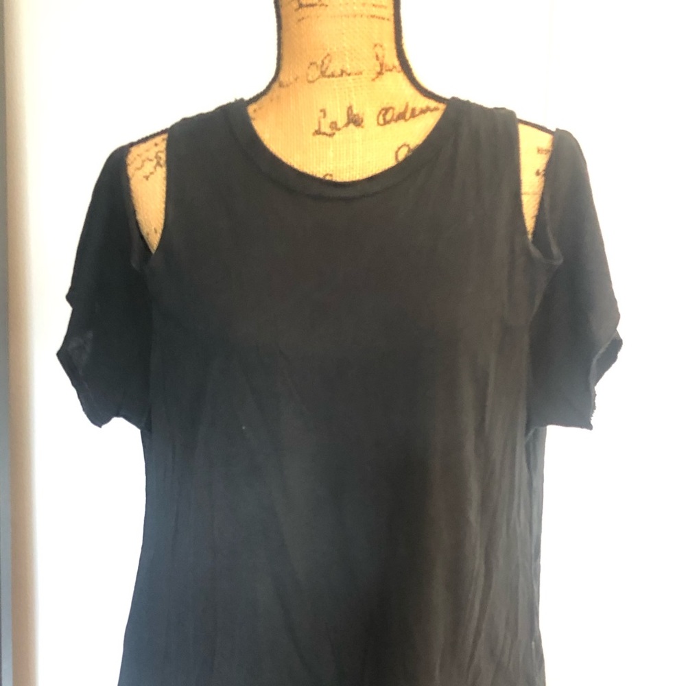 Black cold shoulder T